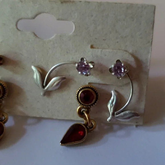 3 pairs vintage Earrings - post, drop and dangle in red, gold and silver - Picture 2 of 4